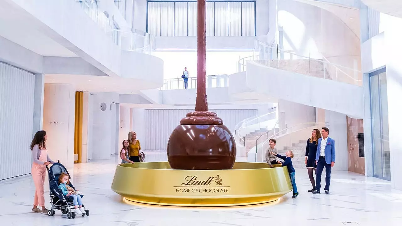 'Lindt Home of Chocolate' hapet në Cyrih për të realizuar ëndrrat tona më të ëmbla