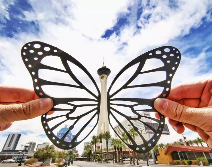 Rich McCor de fotograaf die toeristische plaatsen transformeert met papieruitsparingen